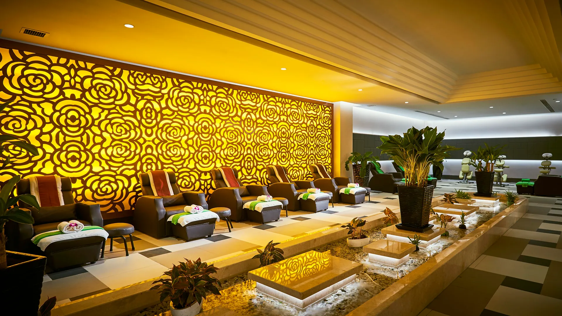 Windsor Plaza Hotel Ho Chi Minh City 5*,